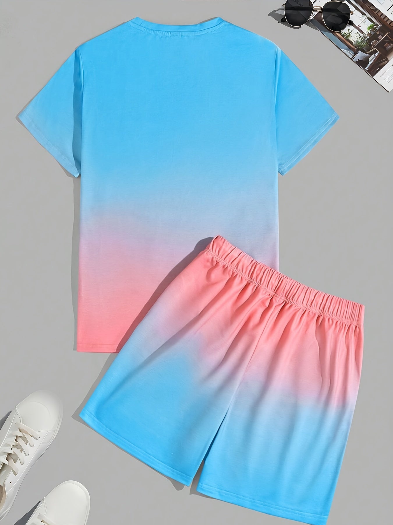 Trendigt herrsommar-set med t-shirt och shorts - CoolFlex