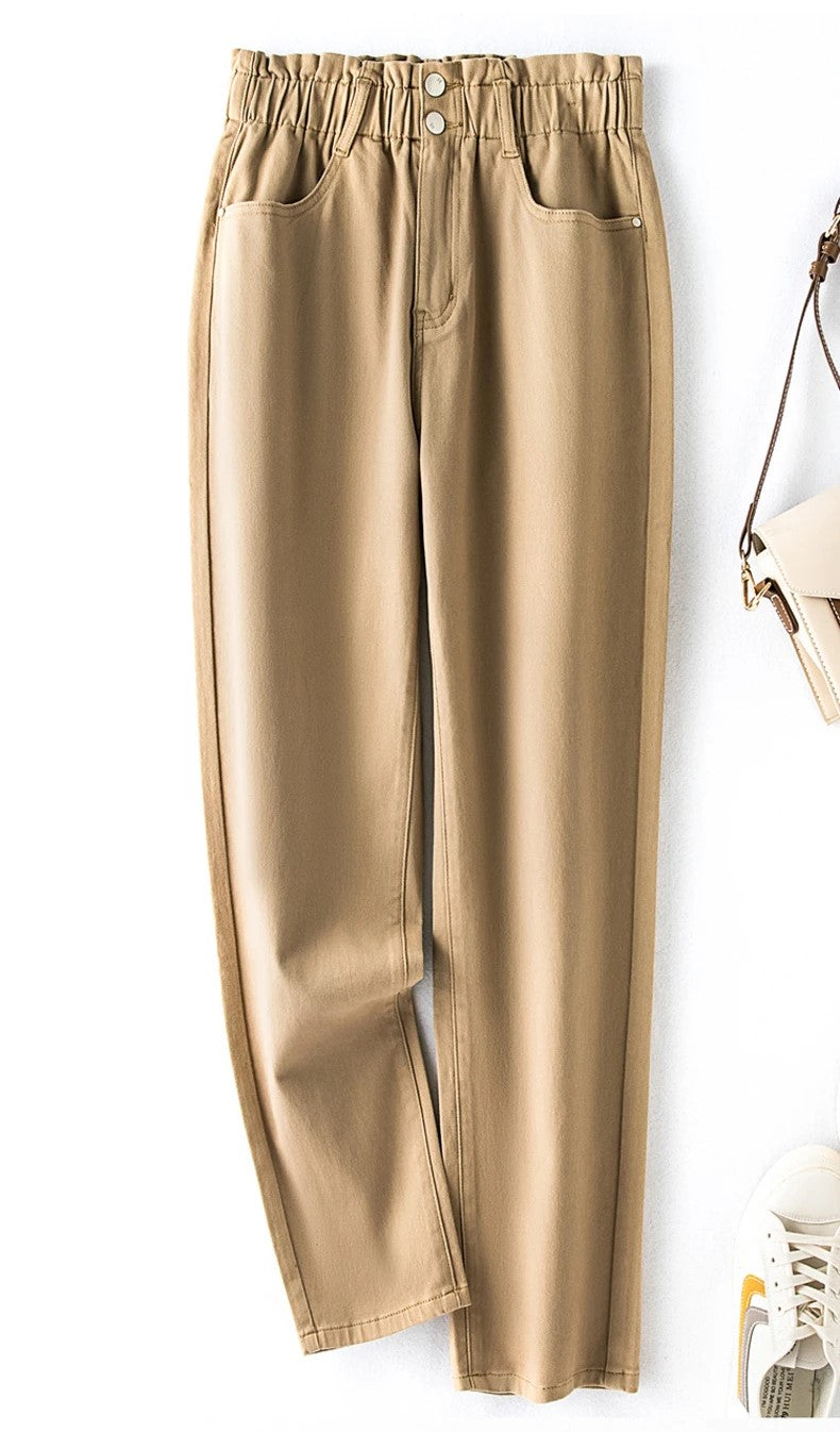 Beige Damenhose mit elastischem Bund, Taschen, Knopfverschluss, lässiger Stil, Baumwolle.