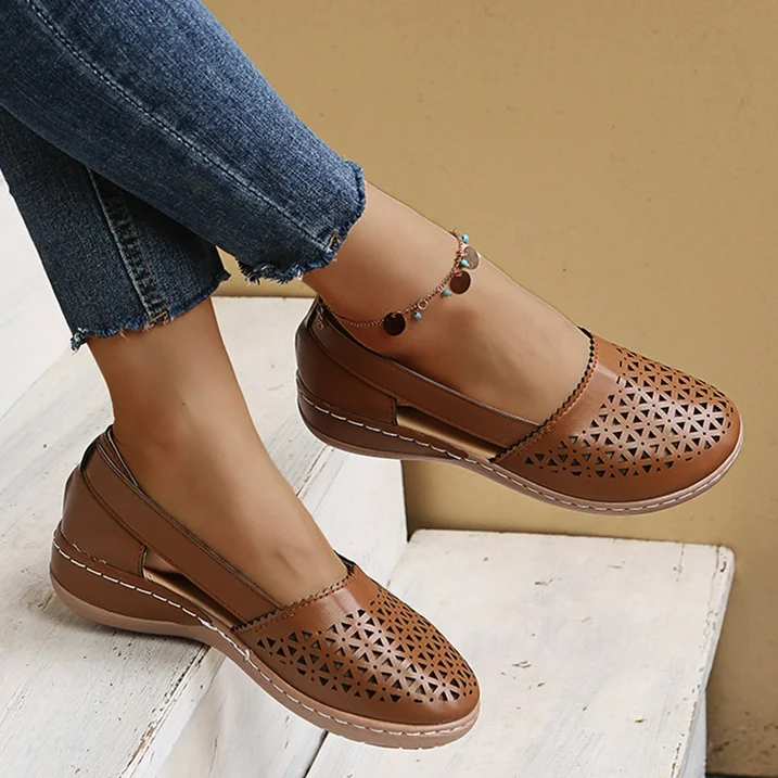 Damen Mokassins braun, Leder, Lochmuster, bequem, Freizeitschuhe, Jeans, Fußkettchen.