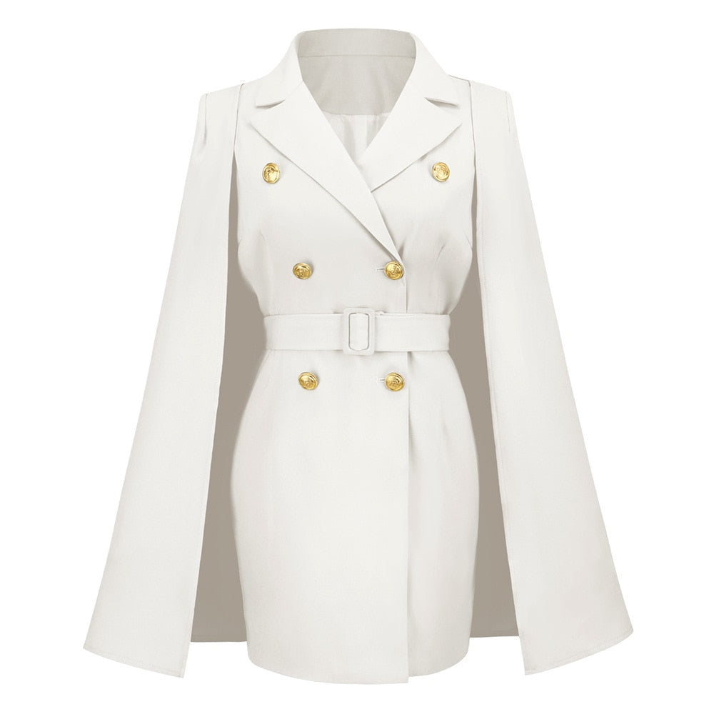 Weiße Damen-Cape-Blazerjacke mit goldenen Knöpfen, elegantes Design, modische Oberbekleidung.