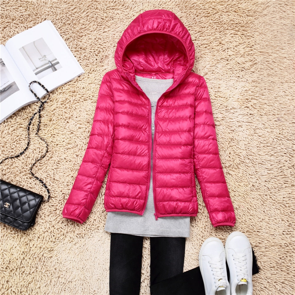 Damen Daunenjacke pink, Kapuze, leicht, modisch, warm, Winterjacke, Outdoor-Bekleidung.
