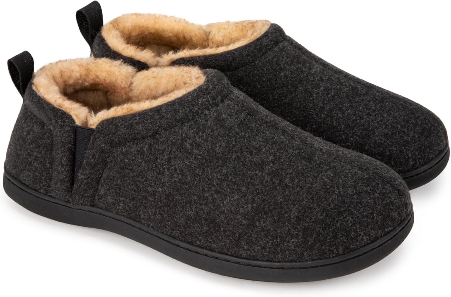 Dunkelgraue Filzhausschuhe mit warmem Futter, rutschfeste Sohle, ideal für den Winter.