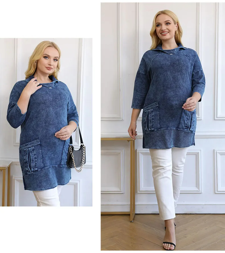 Frau in blauem Jeans-Tunika-Kleid mit Taschen, weiße Hose, modisch, lässig, elegant.