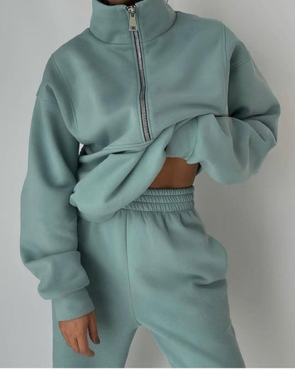 Damen Jogginganzug, mintgrün, Reißverschluss, langärmelig, bequem, Freizeitmode.