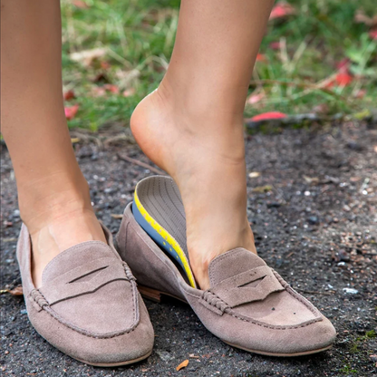 Beige Wildleder-Loafer mit orthopädischer Einlegesohle, Damenmode, Komfortschuhe.