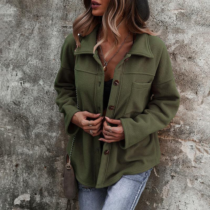 Damen Oversize Herbstjacke, olivgrün, stilvoll, bequem, mit Knöpfen, modisch, Freizeitlook.