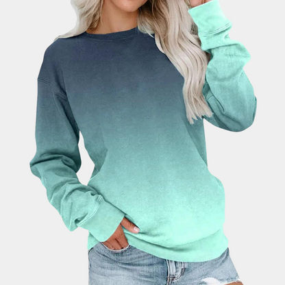 Frau in grünem Ombre-Sweatshirt, lässig, langärmelig, modisch, Damenmode.