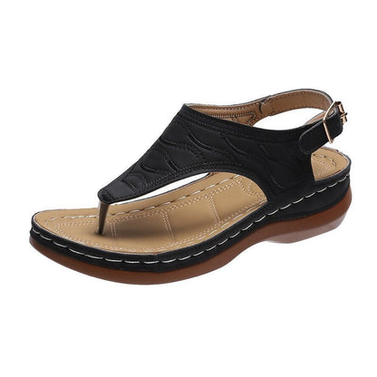 Schwarze Damen-Sandale, Leder, Keilabsatz, Sommerschuh, bequem, modisch, verstellbarer Riemen.