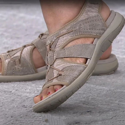 Beige Damen-Sandalen aus Leder, bequem, mit Riemen, ideal für Sommer und Freizeit.