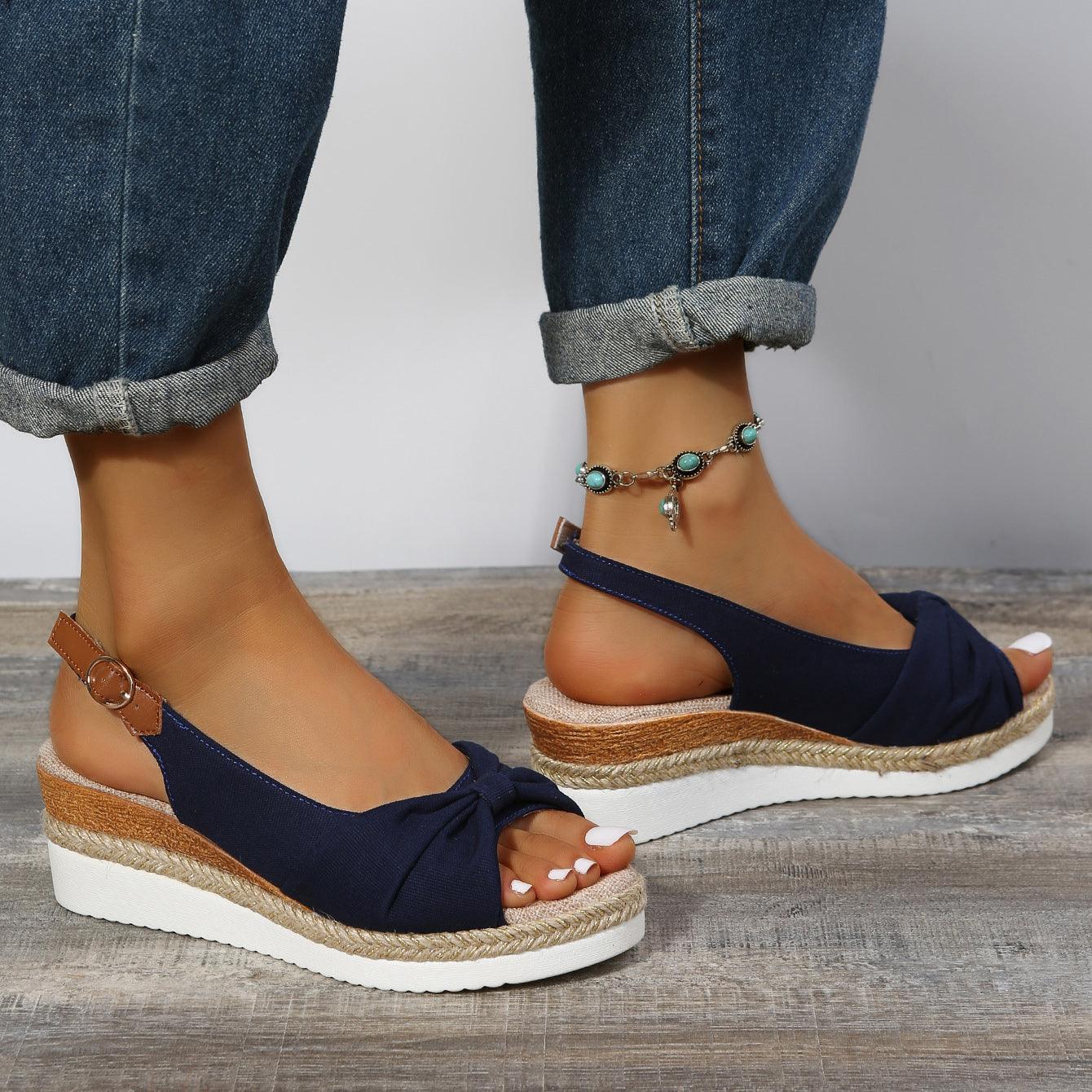 Damen Sandalen, blau, Keilabsatz, bequem, Sommermode, Jeans, Fußkettchen, Holzoptik-Sohle.