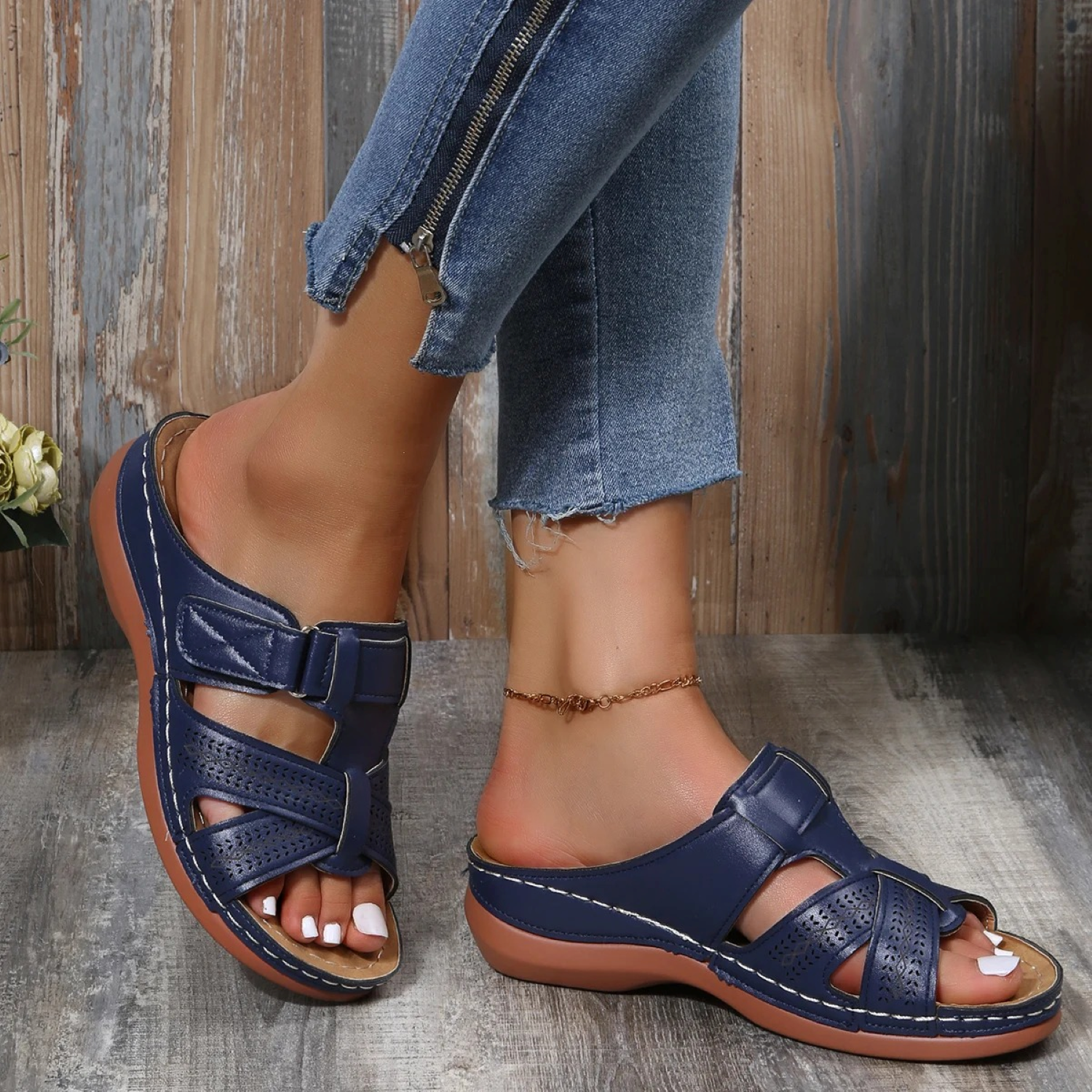 Damen Sandalen Blau Leder, bequem, modisch, Sommer, Freizeit, rutschfest, mit Keilabsatz.