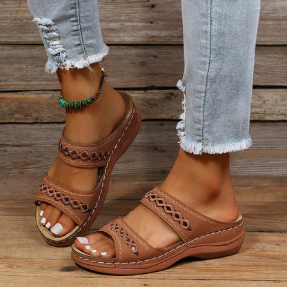 Damen Sandalen Braun Leder, Sommer, Bequem, Riemchendesign, Freizeit, Mode, Fußkettchen, Jeans.