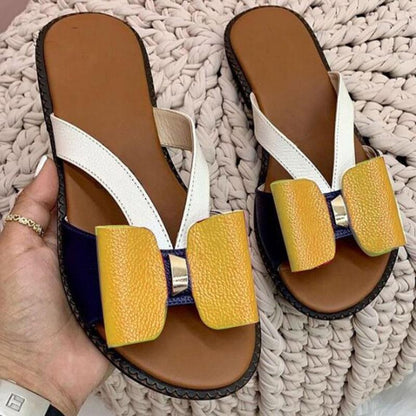Damen-Sandalen mit gelber Schleife, braunem Fußbett, weißem Riemen, modisch, bequem.