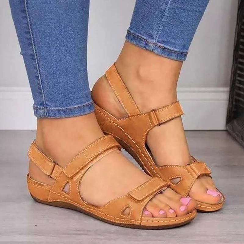 Damen Sandalen, braun, Leder, Klettverschluss, bequem, Sommermode, Freizeit, flach, elegant.