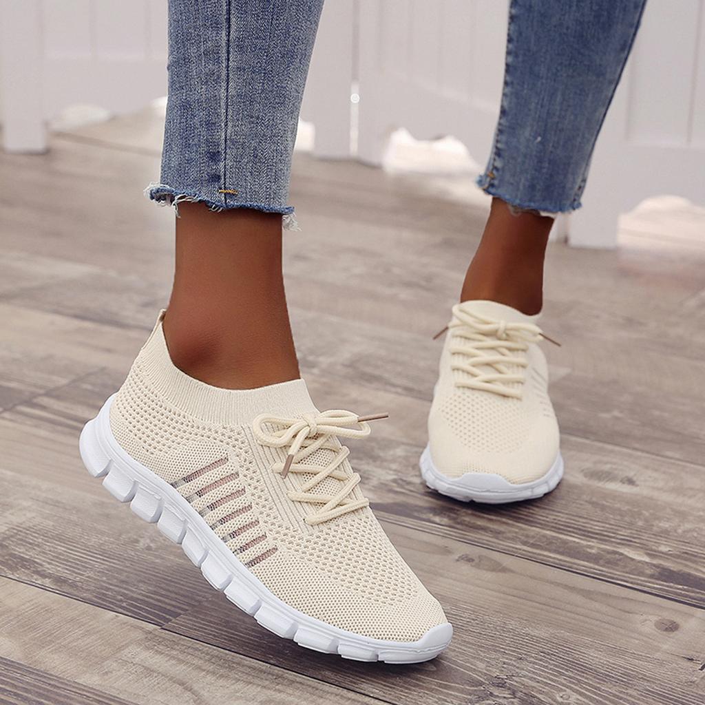Beige Damen-Sneaker, atmungsaktiv, rutschfeste Sohle, ideal für Fitnessstudio und Freizeit.