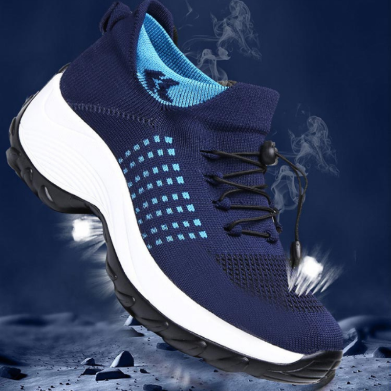 Dunkelblauer Sportschuh mit weißer Sohle, atmungsaktivem Mesh, ideal für Laufen und Fitness.