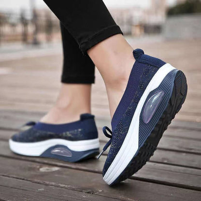 Damen Sneaker Blau, atmungsaktiv, rutschfest, bequem, für Freizeit und Sport.
