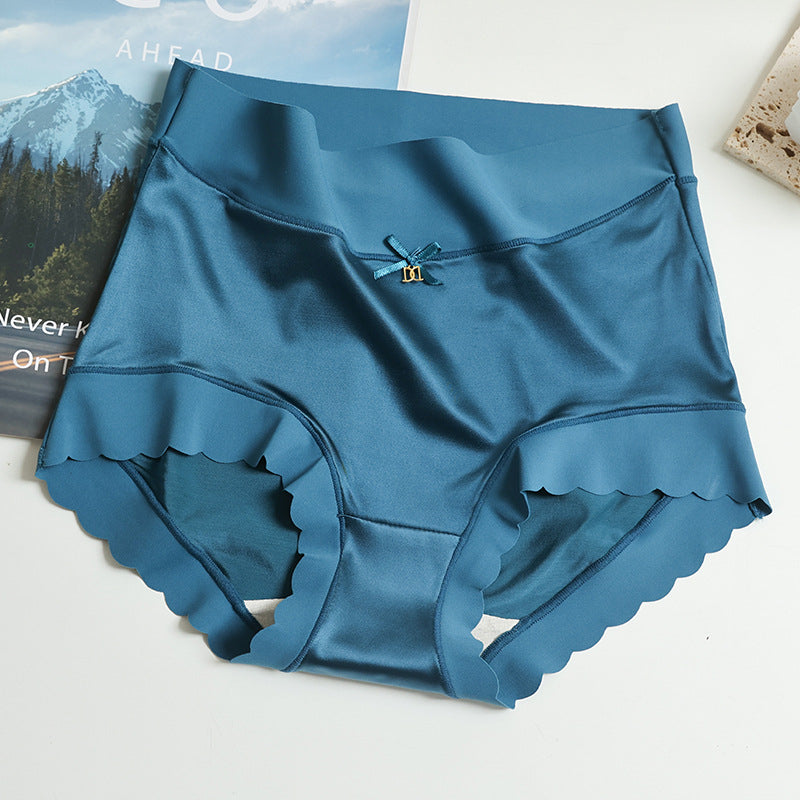Damenunterwäsche aus blauem Satin mit Schleife, hoher Bund, wellenförmiger Saum.