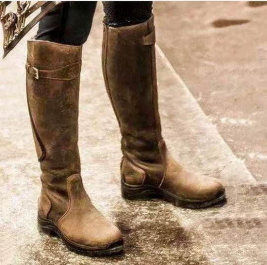 Braune Lederstiefel für Damen, kniehoch, modisch, robust, ideal für Herbst und Winter.