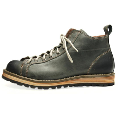 Grauer Lederstiefel mit Schnürsenkeln, rutschfeste Sohle, Outdoor-Schuh für Herren.