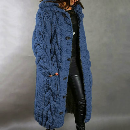 Damen Strickmantel blau, grob gestrickt, Knopfleiste, Wintermode, warm, modisch, lang.