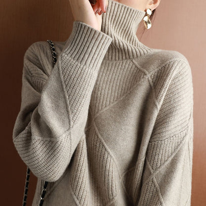 Damen Rollkragenpullover beige Strickmuster elegant warm Wintermode