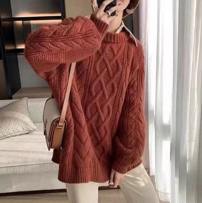 Roter Strickpullover Damen, Zopfmuster, Herbstmode, gemütlich, warm, lässig, modisch.