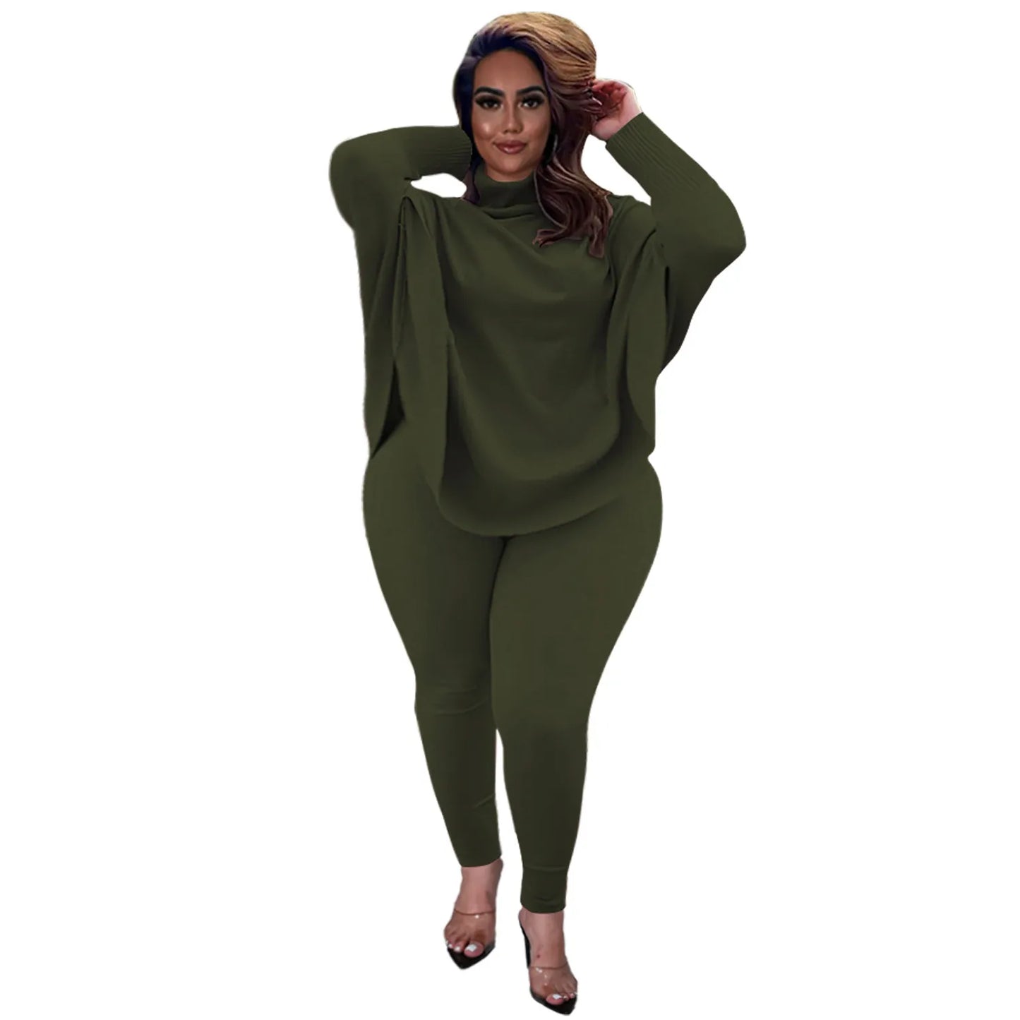 Damen-Outfit, olivgrüner Strickpullover und Leggings, modisch, bequem, Herbstmode.