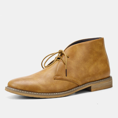 Brauner Lederstiefel für Herren, Schnürung, elegantes Design, bequeme Sohle, modisch.