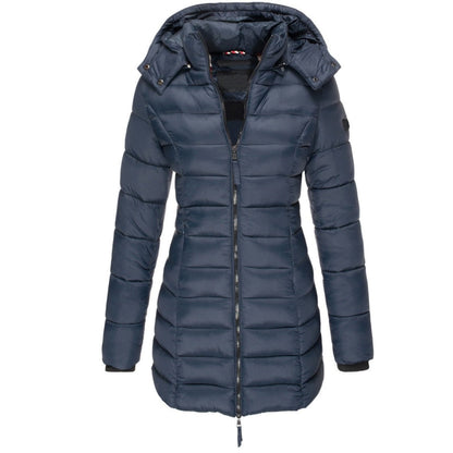 Dunkelblaue Damen-Daunenjacke mit Kapuze, Reißverschluss, gesteppte Wintermode.