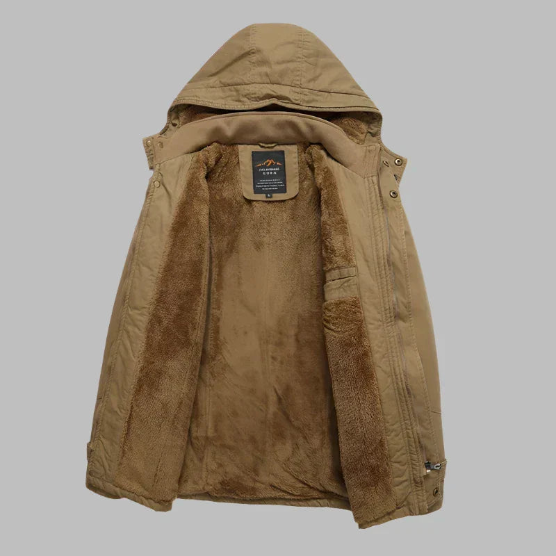 Beige Herren-Winterjacke mit Kapuze, Fleece-Innenfutter, warm, modisch, Outdoor-Bekleidung.