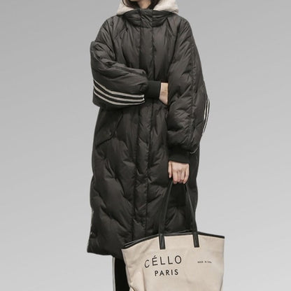 Damen Wintermantel schwarz, gesteppt, mit Kapuze, Cello Paris Tasche, modisch, warm.
