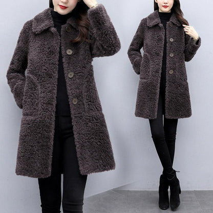 Damen Wintermantel aus Kunstpelz, braun, mit Knöpfen, modisch, warm, elegant.