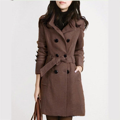 Brauner Damen-Wollmantel, doppelreihig, mit Gürtel, elegantes Design, Herbstmode.