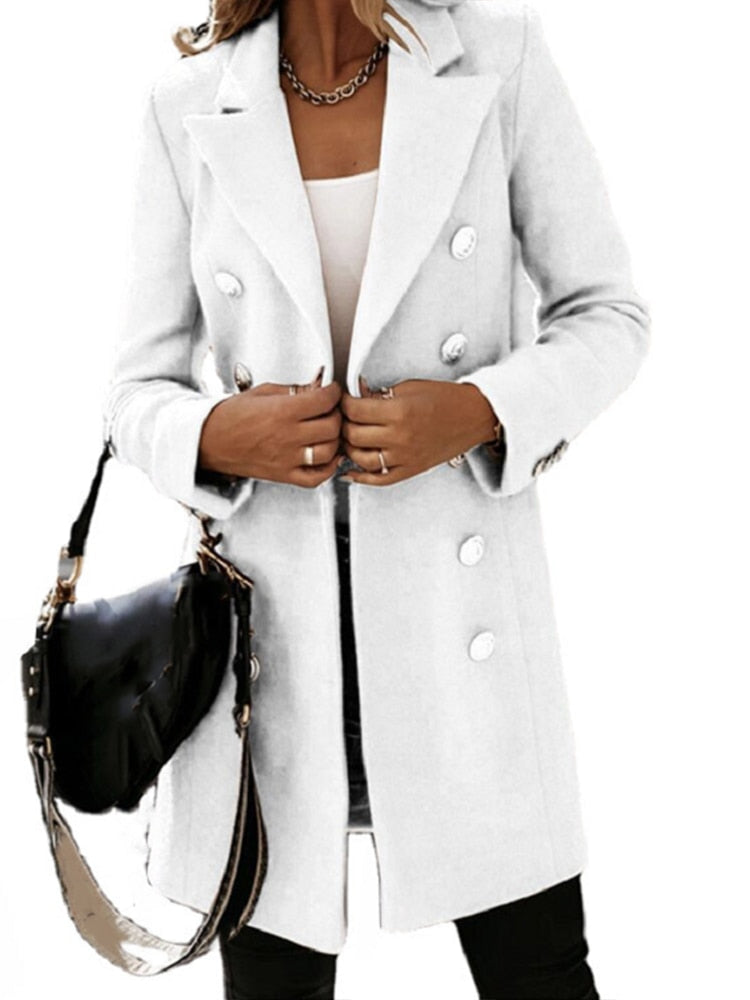 Damen Wintermantel weiß, doppelreihig, elegant, mit schwarzer Tasche, modisch, warm.