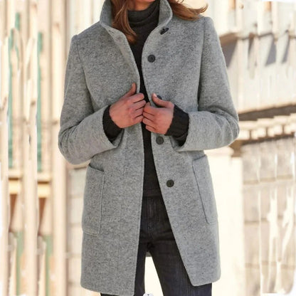 Damen-Wollmantel, grau, Stehkragen, Knöpfe, Herbst-Winter, Vintage-Stil, modisch, lässig.