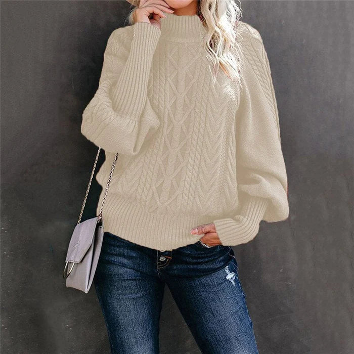Damenpullover beige Strick, hoher Kragen, warm, modisch, Herbstmode, Freizeitkleidung.