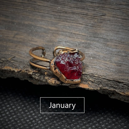 Roter Granat-Ring, handgefertigt, Vintage-Stil, Januar-Geburtsstein, rustikales Design