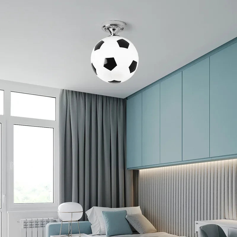 Deckenleuchte Fußball-Design, Glas, LED, Kinderzimmer, modern, rund, weiß-schwarz, Innenbeleuchtung.