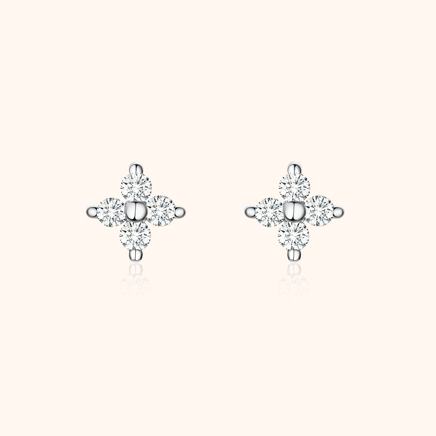Silberne Ohrringe mit funkelnden Zirkonia-Steinen, elegantes Design, Schmuck für Damen.