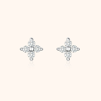 Silberne Ohrringe mit funkelnden Zirkonia-Steinen, elegantes Design, Schmuck für Damen.