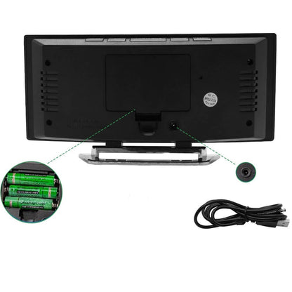 Schwarzer digitaler Bilderrahmen mit USB-Kabel und Batteriefach, Rückansicht.