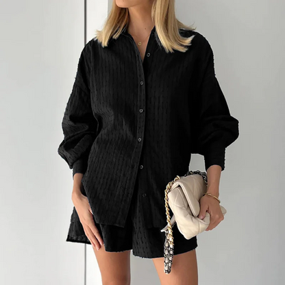 2-delad sommaroutfit med blus och shorts – Isla
