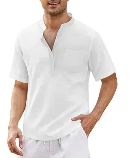 Männer weißes Leinenhemd, kurzarm, Stehkragen, lässig, Sommermode.