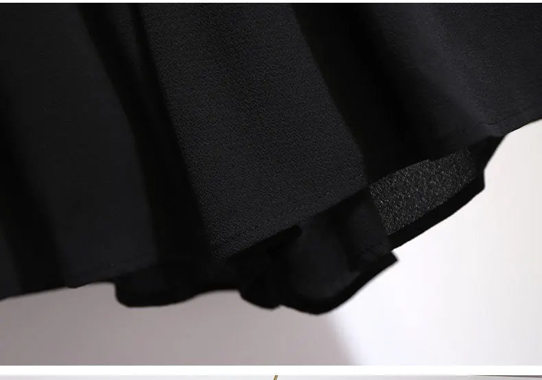 Schwarzer Chiffonrock, fließend, elegant, Damenmode, knielang, Abendkleidung.