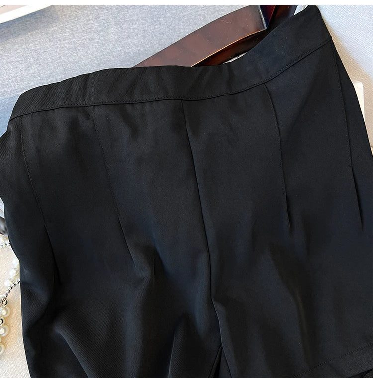 Schwarze Damenhose, elegant, aus Baumwolle, ideal für Büro und Freizeit.
