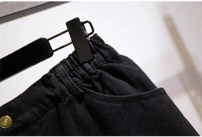 Schwarze Jeans mit elastischem Bund, Detailansicht, Damenmode, lässig, hochwertig