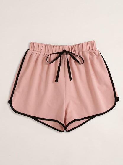 Rosa Damen-Shorts mit schwarzem Kordelzug, sportlich, bequem, Sommermode.