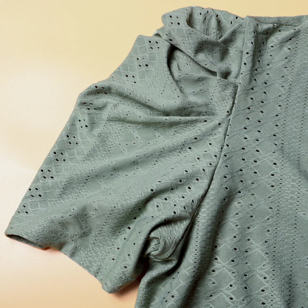 Grünes Lochmuster-Kleid aus Baumwolle, kurzärmelig, elegant, Damenmode, Sommerkleidung.