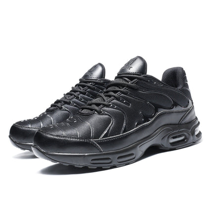 Schwarze Sneaker, atmungsaktiv, sportlich, Herren, modisch, bequem, rutschfest, Freizeit.